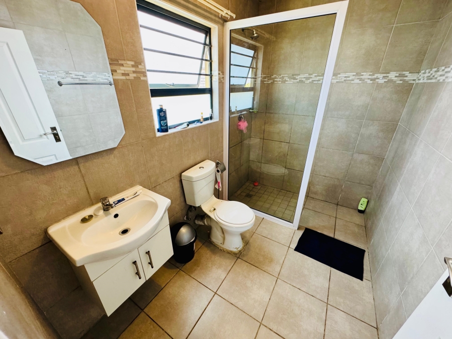 3 Bedroom Property for Sale in Gonubie Eastern Cape